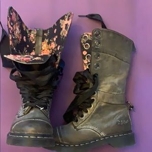 Dr martens. Tall dark gray/brown. Size 6.